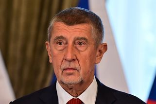Babiš chce dětem do 15 let zakázat sociální sítě. Inspiroval se ve Francii