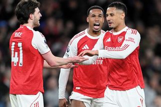 Arsenal dvěma góly v závěru zdolal Everton - Sport.cz