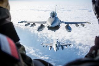 Evropa zbrojí na špatnou válku. Podceňuje to, v če...