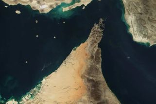 Írán začal v Hormuzském průlivu klást miny. USA mu pak zničily 16 minonosných lodí - Echo24.cz