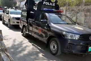 Sestry v Pákistánu upálily svého spícího otce, který je znásilňoval - Novinky