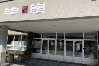 „Zatím nejdrsnější výhrůžka,“ říká ředitelka evakuované školy - Seznam Zprávy