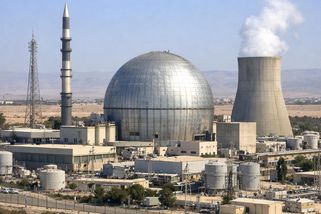 koktejl | Jaderné zbraně: Jak se Izrael pod příkrovem utajení dostával k atomové bombě