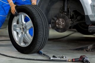 Konec března neznamená konec zimních pneumatik: Dejte si pozor na počasí a zvažte i další alternativy - Garáž.cz