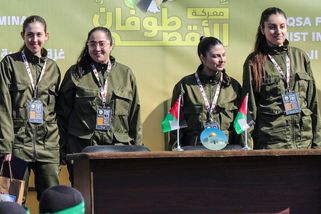 Vařily, uklízely a byly bez jídla. Izraelské vojačky popsaly život v zajetí - Seznam Zprávy