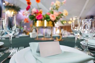 Dcera mě pozvala na slavnostní oběd. Když jsem přišla, čekalo mě nepříjemné překvapení - Médium.cz