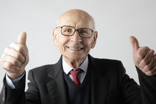 Odchod do důchodu už se zase posouvá. Dožijeme se ho vůbec? - Médium.cz