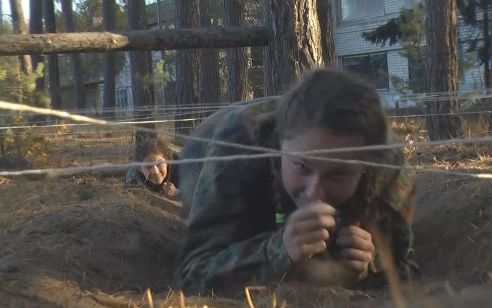 Ultrapravicoví nacionalisté otevřeli výcvikový tábor pro děti Ukrajinců. Učí je i svou ideologii | Aktuálně.cz