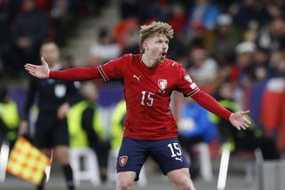 Šulc jako v Lyonu a obětovat útočníka. Co změní Češi v baráži na Dány? | Livesport.cz