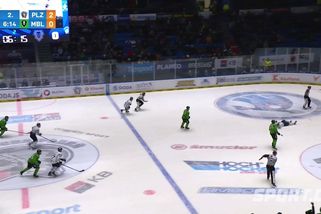 Chvíle hrůzy v Plzni. Kvasničku odvezli záchranáři na nosítkách, z nemocnice naštěstí přišly lepší zprávy - Sport.cz