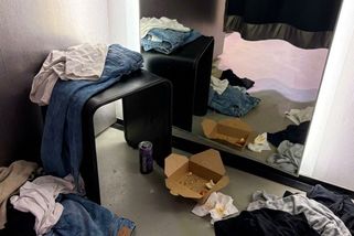 Jana (29): „Kdybyste viděli, co lidé nechávají v kabinkách, nevěřili byste“