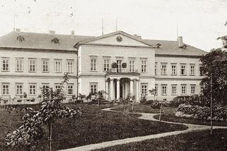 Desetiletý syn Heydricha zemřel pod koly českého řidiče. Matka chtěla okamžitou popravu - Médium.cz