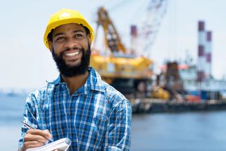 Ropný hlad Afriky sílí. Kontinent bude potřebovat stovky miliard, jinak hrozí energetická krize