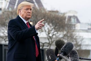 Trump zmrazil většinu cel: pro Česko i EU bude sazba 10 %. Akcie vyskočily - Seznam Zprávy