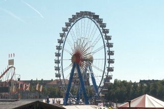 Smrt na Oktoberfestu: Za ruským kolem našli tělo muže - Novinky