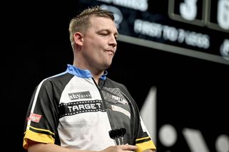 Elitní šipkaři pobláznili Prahu. Atmosféra lepší než v Anglii a skvělé pivo k tomu, oceňují hvězdy - Sport.cz