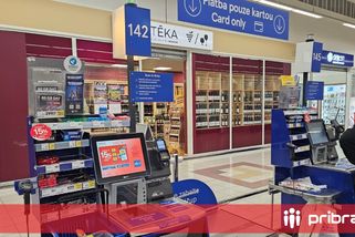 Samoobslužné pokladny: Trend, který nezastaví ani vztek zákazníků