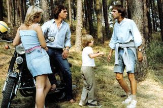 Komedie Slunce, seno, jahody vznikla náhodou. Kolik si vydělaly hoštické babky a kam zmizel Šimon Plánička