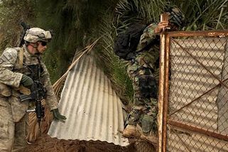 Znásilnili a zabili dítě. Čin amerických vojáků v Iráku vyvolal krvavou odvetu