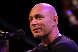 Zpěvák a vlastenec Daniel Landa vyhlásil boj zahra...