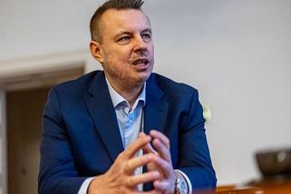 V Maďarsku se bez Ukrajinců obejdou, tvrdí Rajchl. Dostupná data hovoří jinak