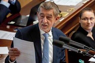 Glosa: Babišův chaos je zpět, ještě aby tak byla válka! Oh wait... - Seznam Zprávy