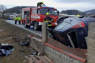 Skoro devadesátiletý muž boural na Klatovsku. Letěl pro něj vrtulník - Novinky