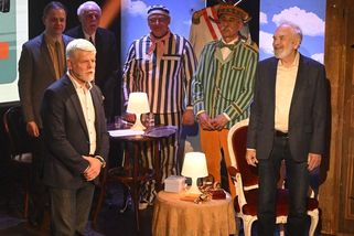 Zdeněk Svěrák oslavil devadesátiny. Přišel prezident, Eben vtipkoval o Klausovi - Seznam Zprávy