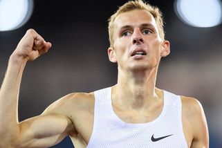 Sasínek si při pádu na Zlaté tretře zlomil malíček, zlobí se na pořadatele - Sport.cz