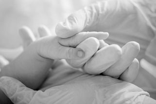 Anežka (†1) zemřela po očkování, uznalo ministerstvo. Rodina dostane milionové odškodné