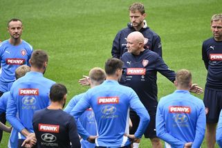 V českém fotbale to vře. Navýšení prémií před propadákem v Gruzii přililo olej do ohně - Sport.cz