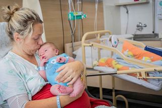 Ve Zlíně přišlo na svět miminko s rekordní váhou, má 5320 gramů - Novinky