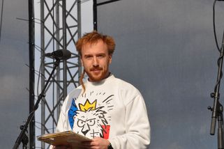 „Prostě tam zůstane a jede se dál?“ Milion chvilek...