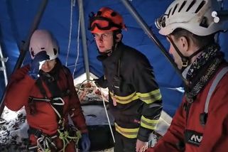 Zachráněného jeskyňáře čeká ve FN Brno operace, má zlomený kotník - Seznam Zprávy