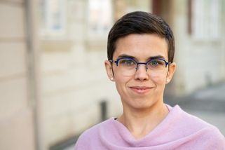 Piráti se rozhodli pro změny, Hřib přináší středovou vizi. Bartoš stranu zvládl vybudovat od nuly, zdůrazňuje Richterová