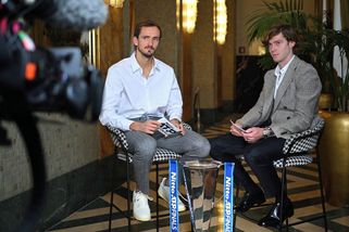 Velcí kamarádi naplánovali útěk z dubajské pasti - Sport.cz