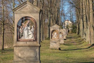 Dnes je Velký pátek, křesťané si připomínají ukřižování Ježíše Krista - Seznam Zprávy