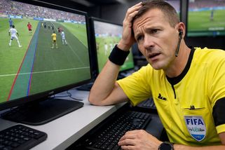 Konec milimetrových ofsajdů? Kontroverzní změna pravidel rozděluje fotbalový svět - Médium.cz