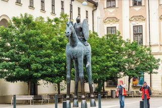 Markrabě moravský Jošt patřil k nejschopnějším vladařům své doby a dotáhl to až na římského krále - Médium.cz