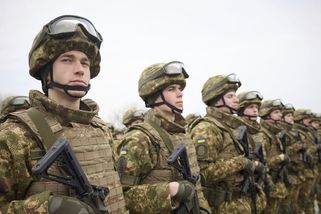 Pokořený car Putin: Vojáci jedí holuby a válčí déle než s Hitlerem. Už nevyhrají, míní experti