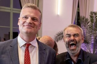 Dobytek se vmísil do sporu Kalouska s Turkem. Bývalý ministr financí umí bouchnout do stolu ve správný čas