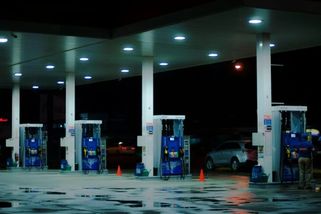 Nemůžete trestat řidiče, kteří nejsou Slováky. EU odsoudila Fica a dvojí ceny nafty