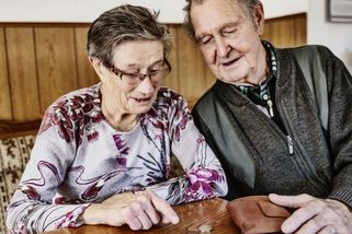 Nejistá podoba valorizace důchodů v roce 2027: Odpočet výchovného a změna vzorce - Médium.cz