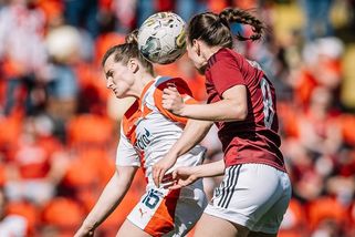 Fotbalistky Sparty po osmi zápasech ovládly derby, Slavii deklasovaly 5:1 - Sport.cz