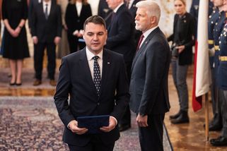 Komentář: Macinka spálil mosty, jak slíbil. A na svém břehu osaměl - Seznam Zprávy