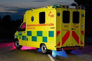 Auto srazilo na Třebíčsku cyklistku. Ve vrtulníku zemřela - Novinky