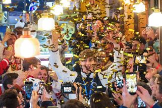 Z Jílka se stává hvězda, jeho hlas je slyšet. Radovat se přišel i Pelta - Seznam Zprávy