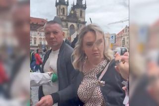 Násilnické Rusy ze Staroměstského náměstí dopadli na letišti - Novinky