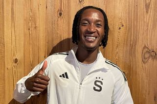 Před Priskem a spol. zpíval Despacito. Posila Sparty vypráví o cestě z Afriky - Sport.cz