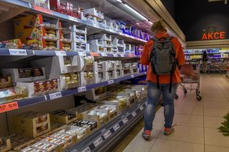 Nákupy v Polsku přestávají dávat smysl, vzkázal Pr...